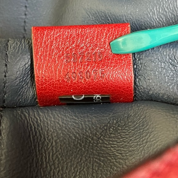 Large Gucci Rajah tote with Pouch - Picture 9 of 11